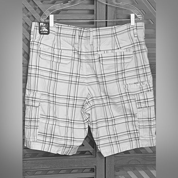 George Men's Black and White Plaid Cargo Shorts - Picture 2 of 7